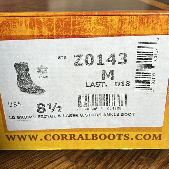 Corral Handcrafted LD Brown Fringe Laser & Studs Ankle Cowboy Boots - Picture 7 of 7
